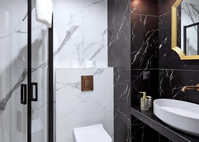 Nadolnik With Mezzanine By Bookinghost アパート