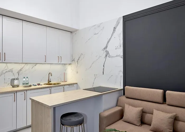 Nadolnik With Mezzanine By Bookinghost