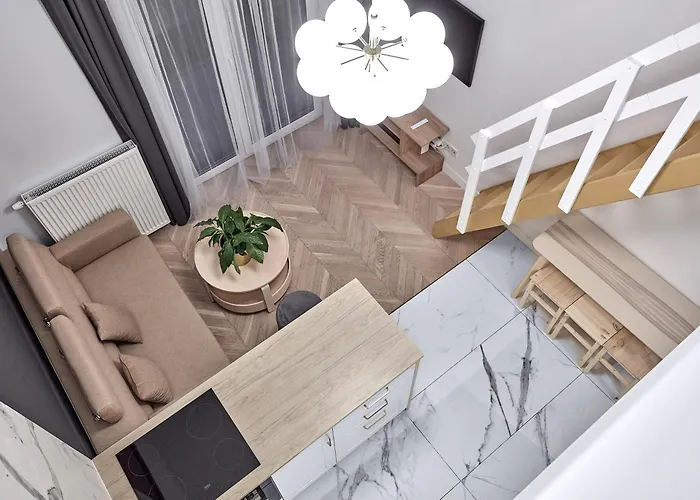 Nadolnik With Mezzanine By Bookinghost דירה *